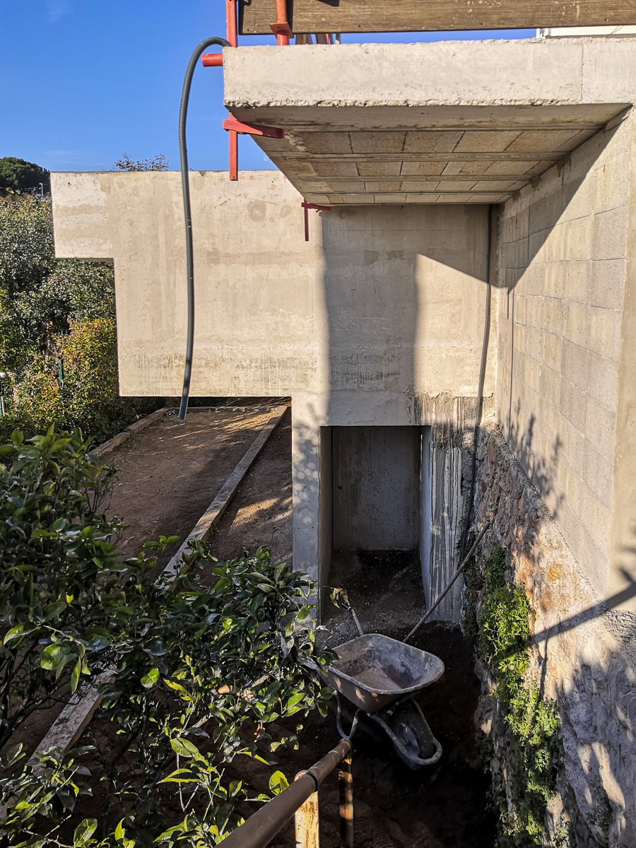 Construction piscine à débordement Cannes